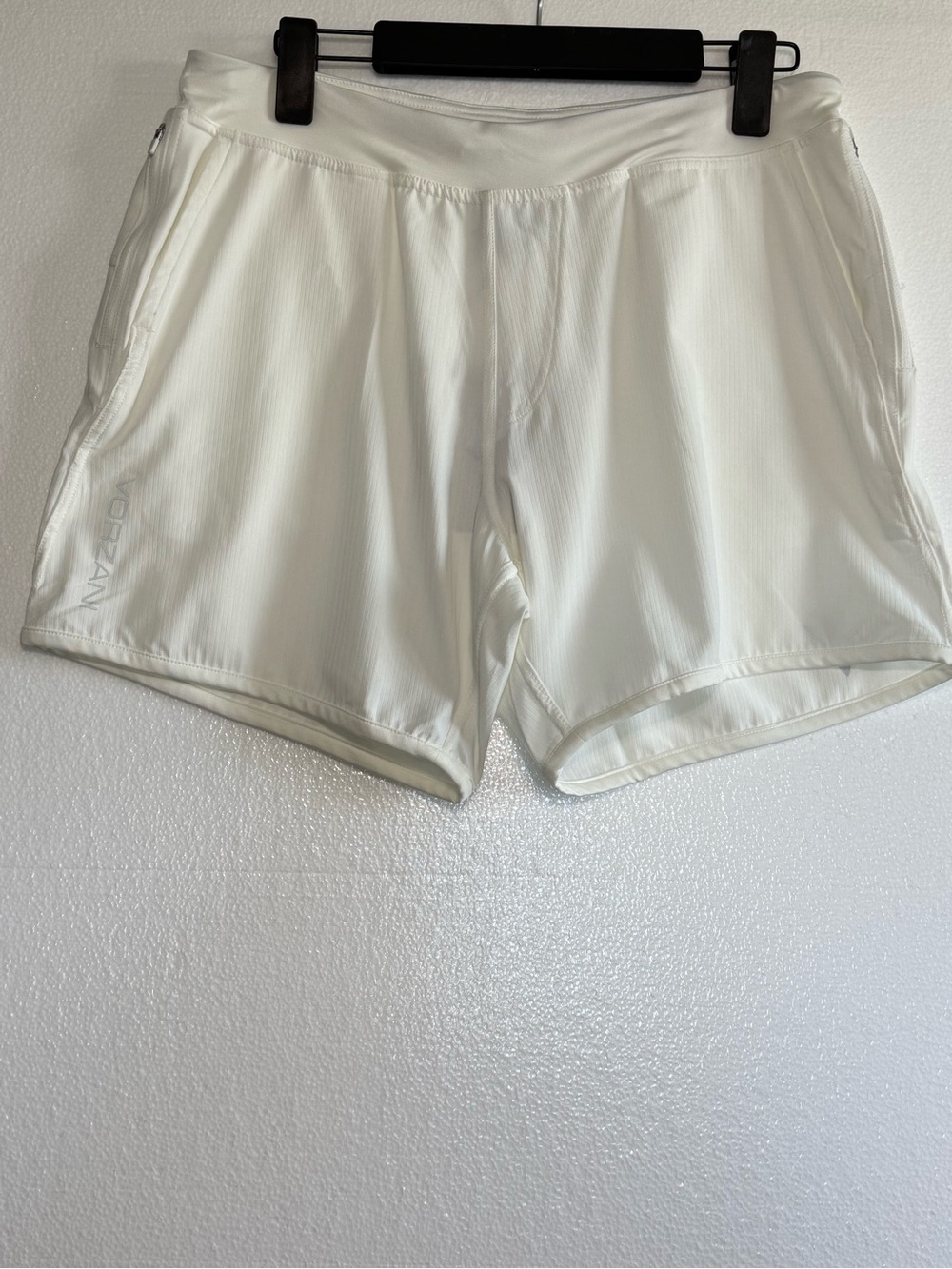 Vorzani Men’s Triton Hybrid Shorts Sz M Beluga White Ivory Athletic Performance